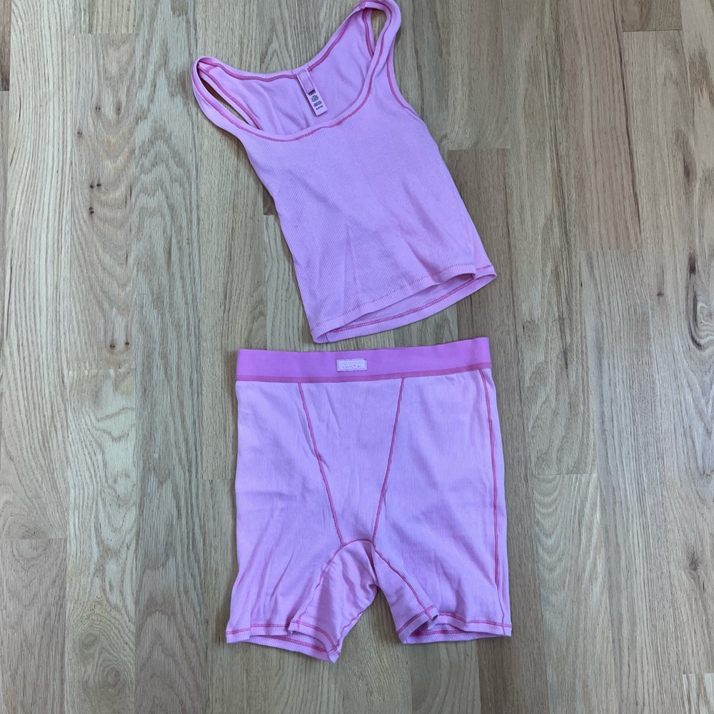 Skims cotton boxer set bubblegum